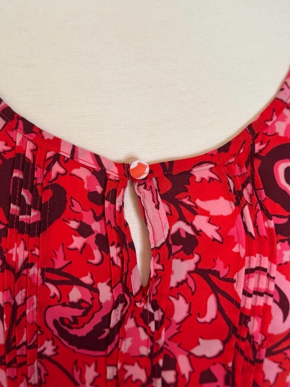 Liz Claiborne Red Paisley Scoop Neck Tunic - Picture 5 of 7